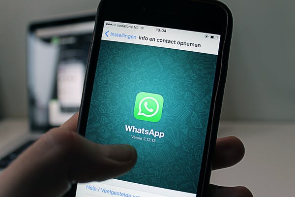 How to See WhatsApp Status from Chat List
